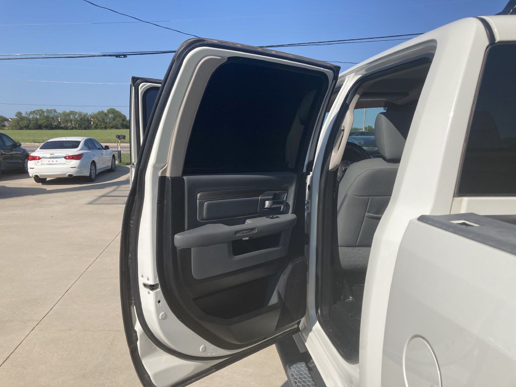 2016 RAM 1500 Image 18