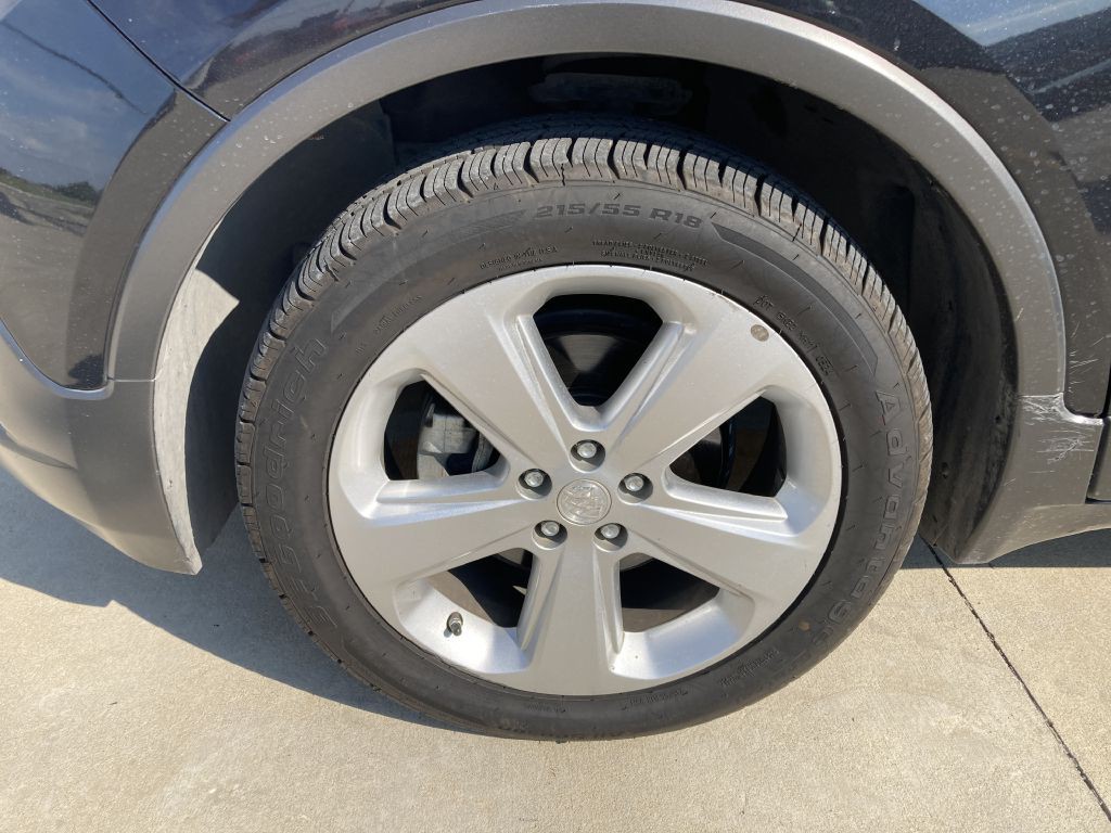 2016 Buick Enclave Image 13