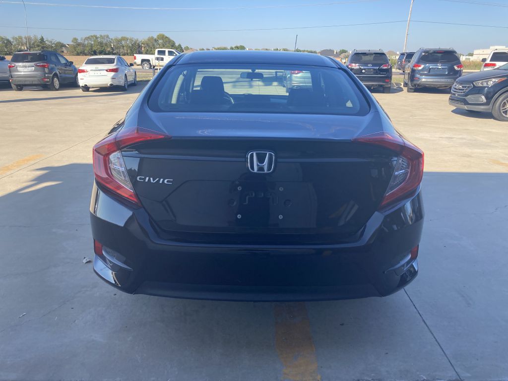 2018 Honda Civic Image 8