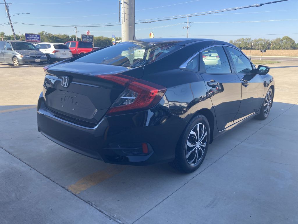 2018 Honda Civic Image 9