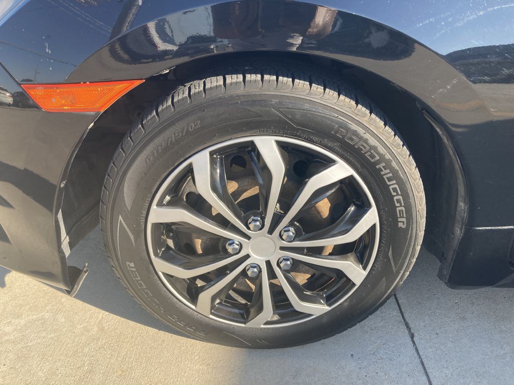 2018 Honda Civic Image 12
