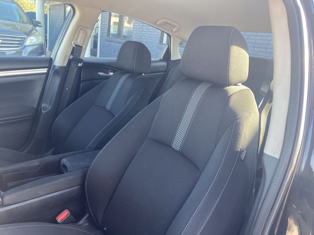 2018 Honda Civic Image 15