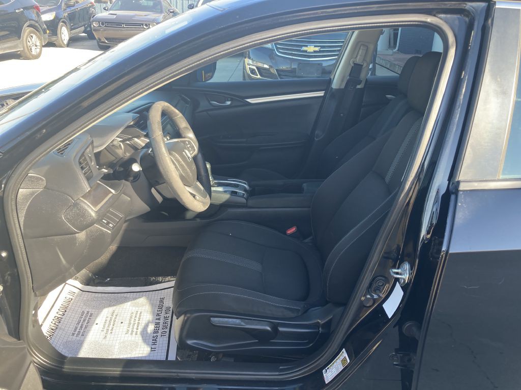 2018 Honda Civic Image 16