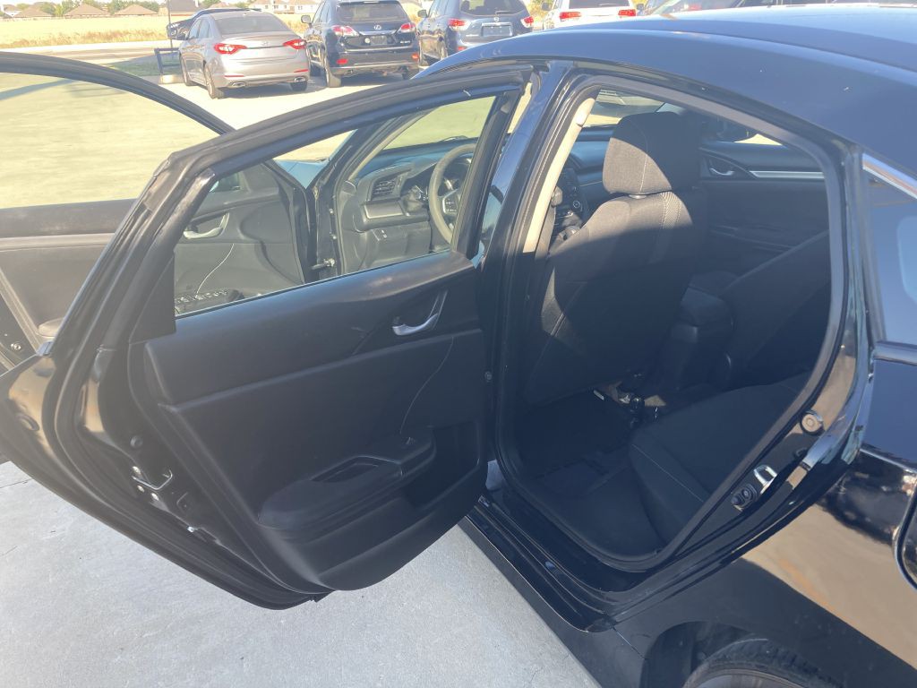 2018 Honda Civic Image 17