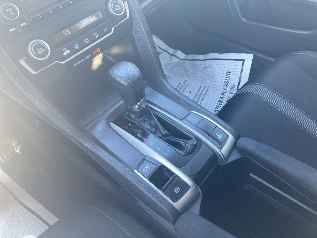 2018 Honda Civic Image 26