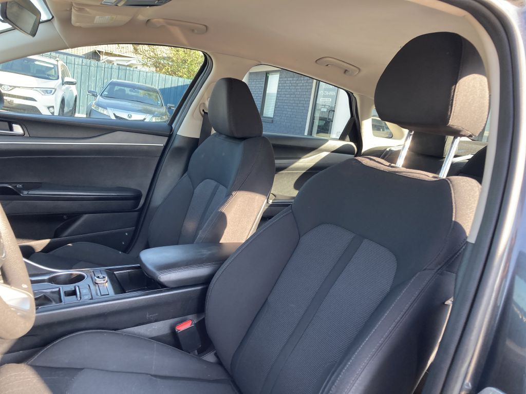 2021 Kia K5 Image 16