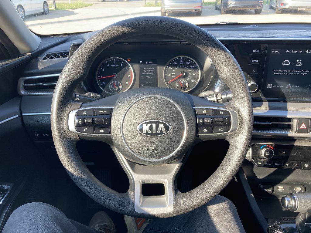 2021 Kia K5 Image 19