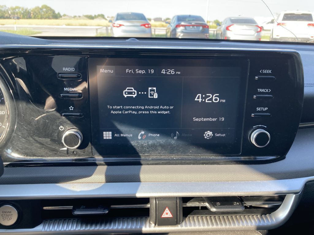 2021 Kia K5 Image 24