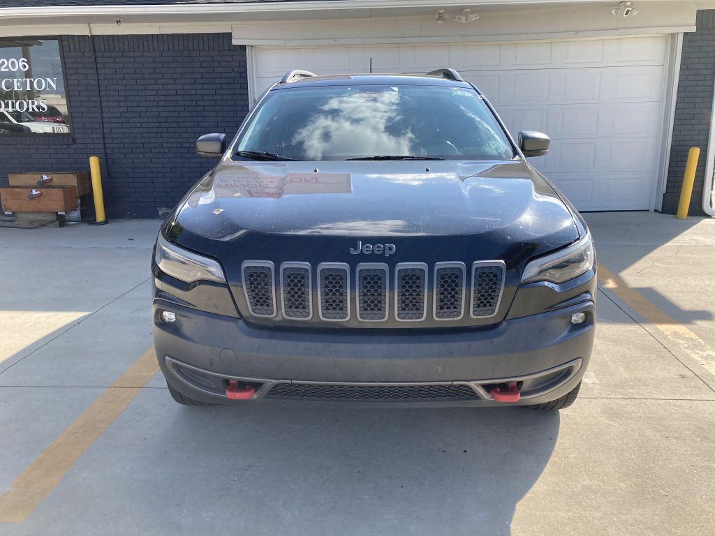 2019 Jeep Cherokee Image 2