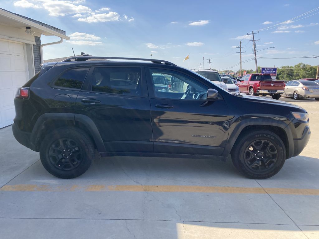 2019 Jeep Cherokee Image 8