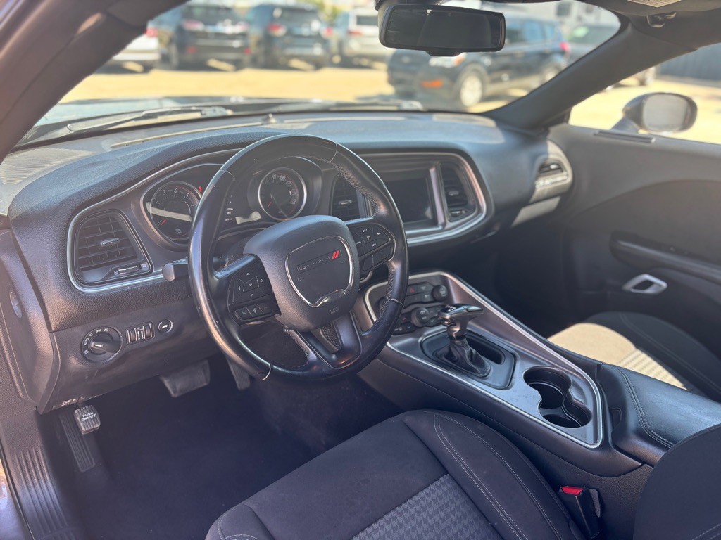 2021 Dodge Challenger Image 13
