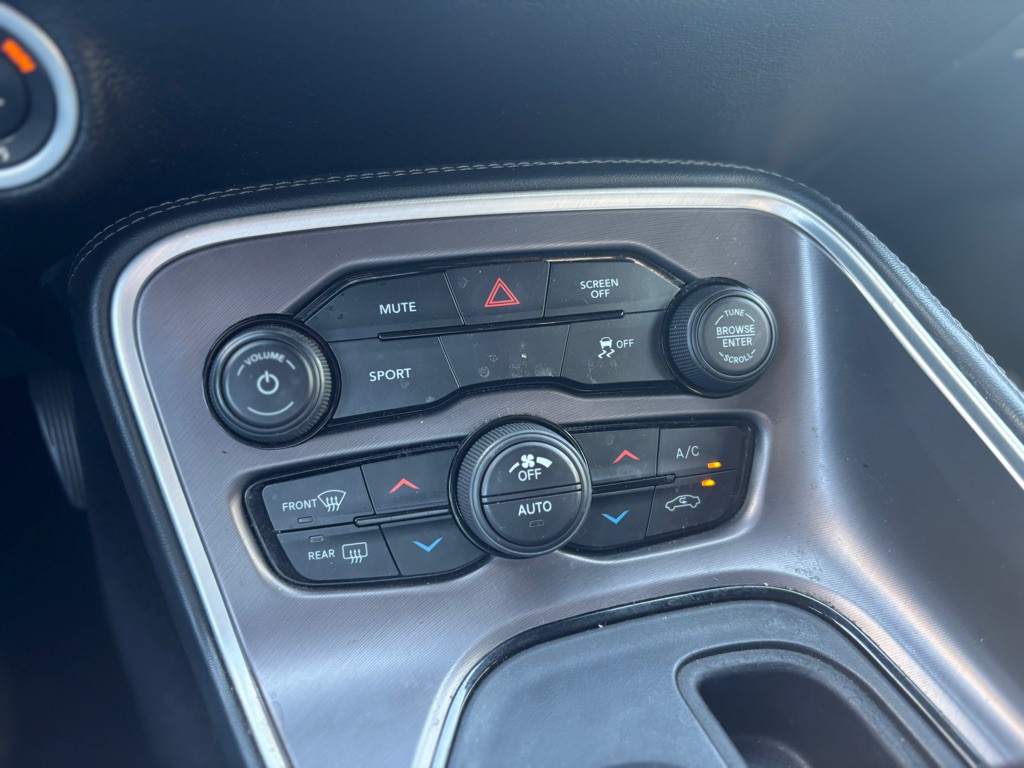 2021 Dodge Challenger Image 23