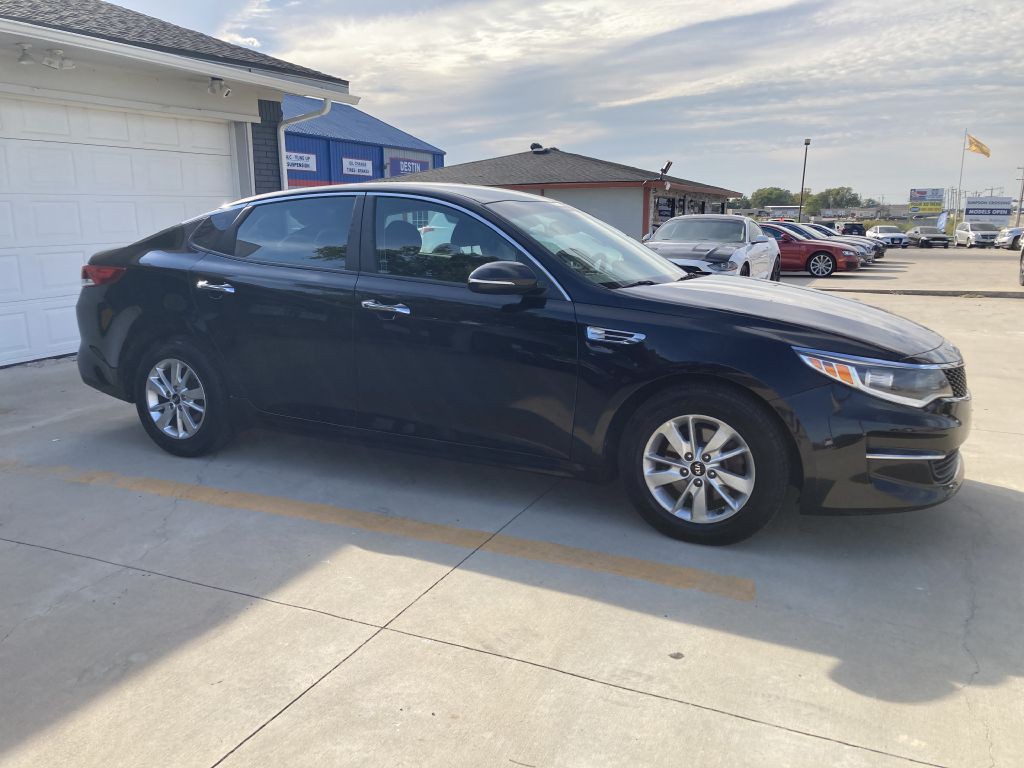 2017 Kia Optima Image 7