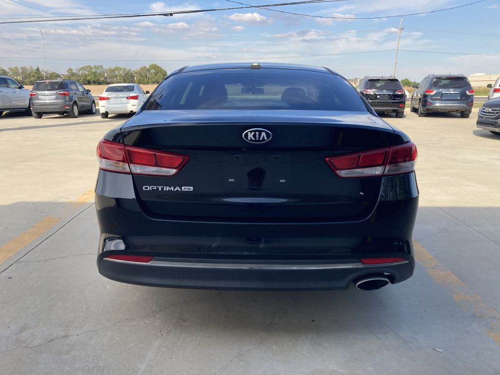 2017 Kia Optima Image 9