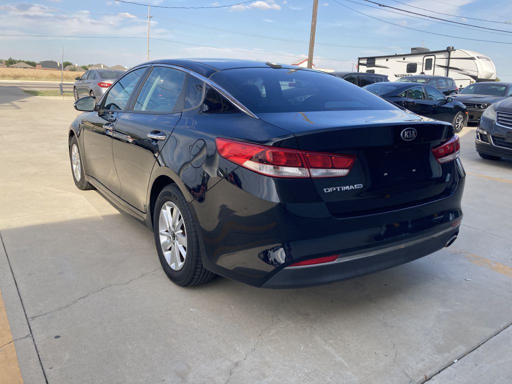 2017 Kia Optima Image 10