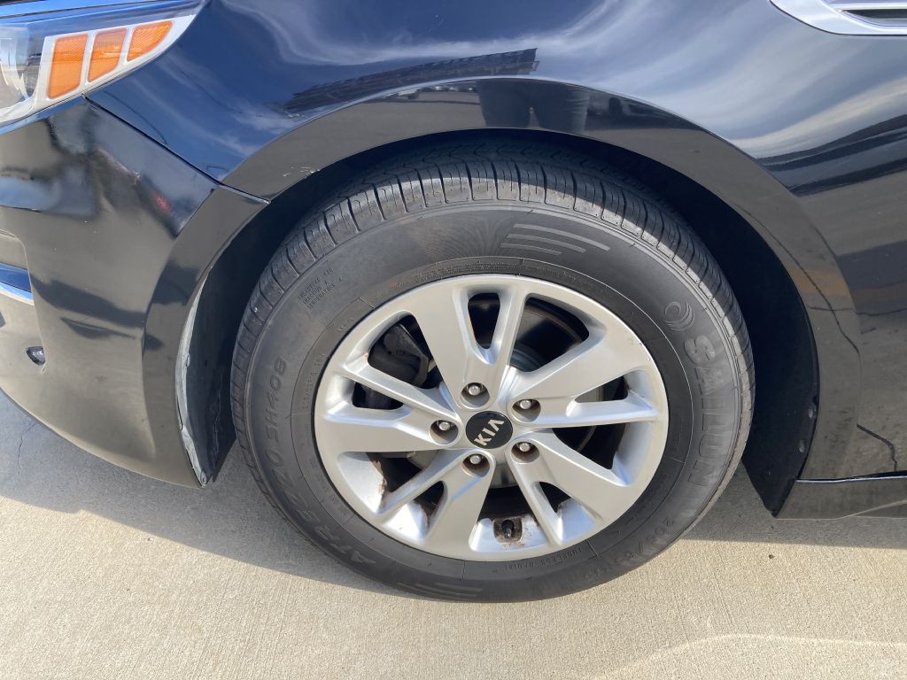 2017 Kia Optima Image 13