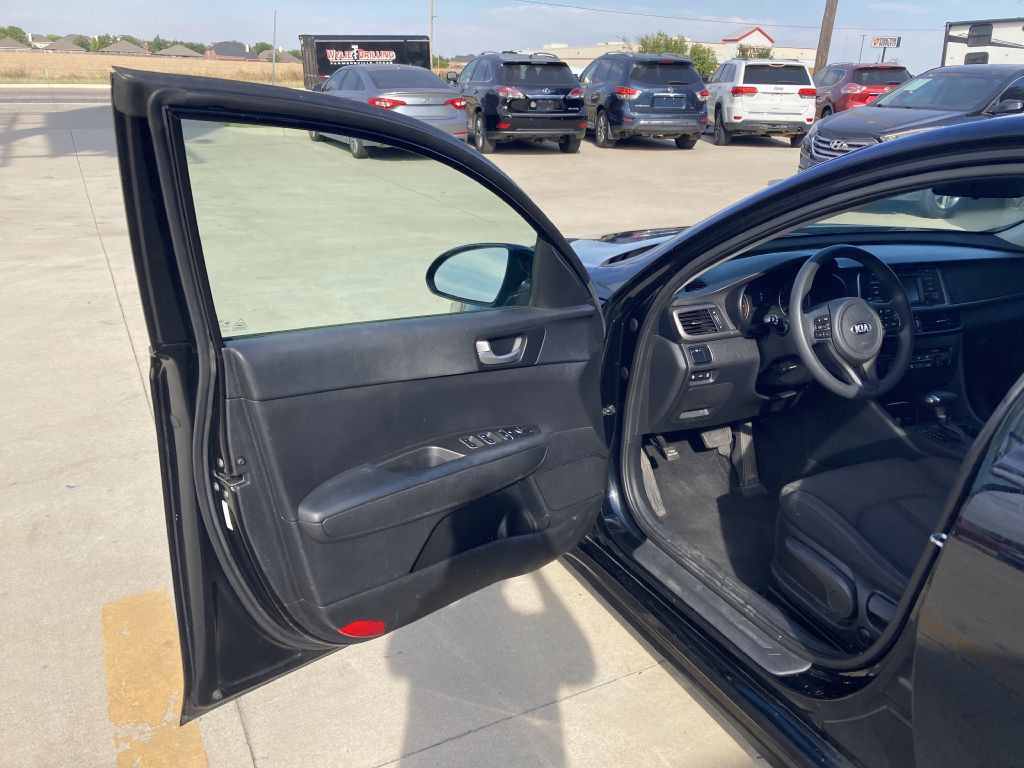 2017 Kia Optima Image 14