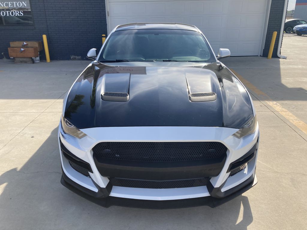 2018 Ford Mustang Image 3
