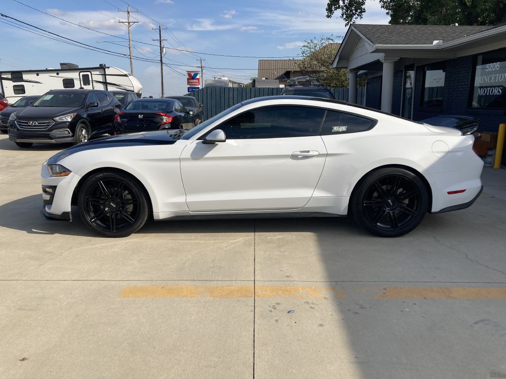 2018 Ford Mustang Image 6