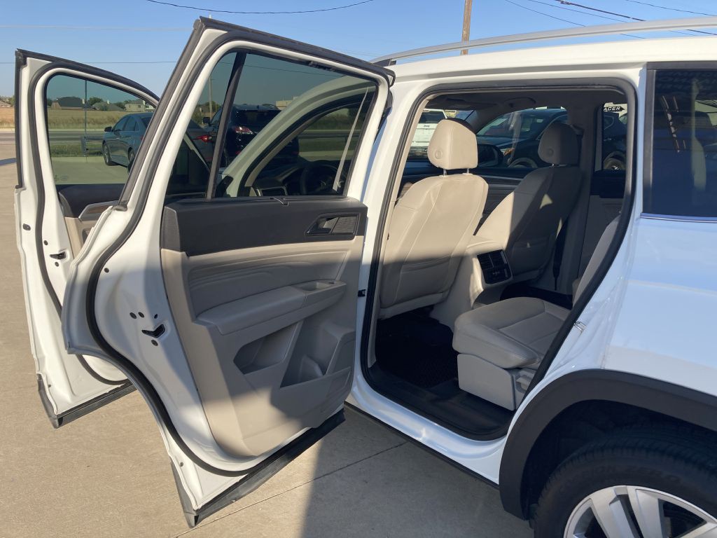 2021 Volkswagen Atlas Image 17