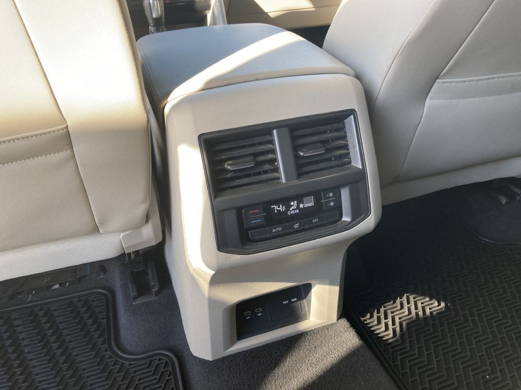 2021 Volkswagen Atlas Image 19
