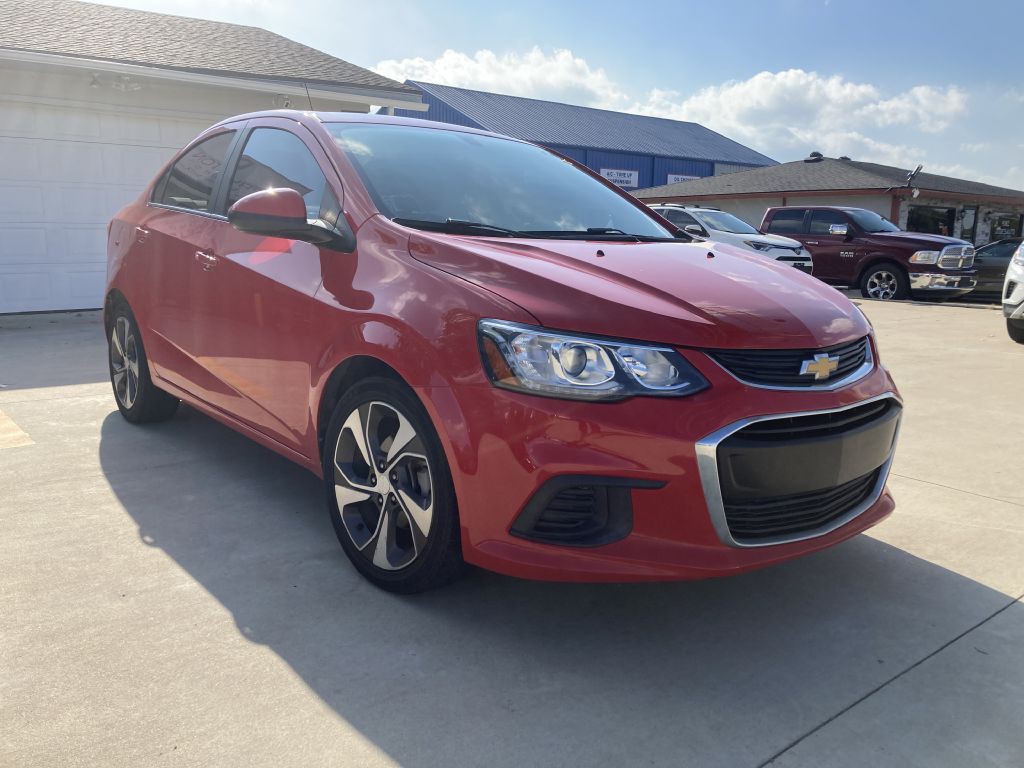 2020 Chevrolet Sonic Image 1