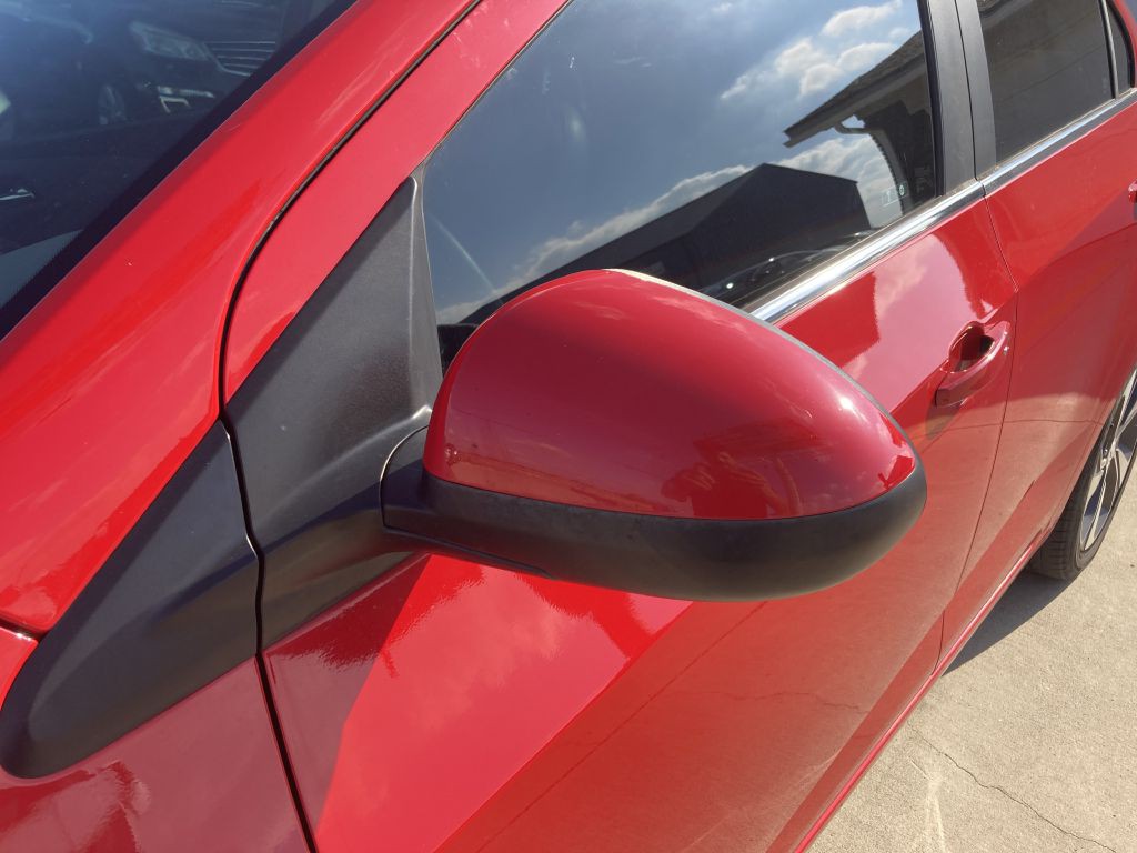 2020 Chevrolet Sonic Image 11