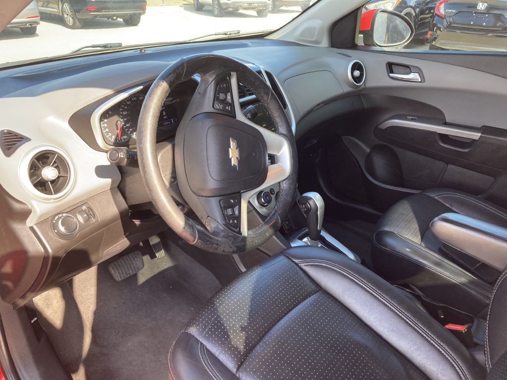 2020 Chevrolet Sonic Image 14