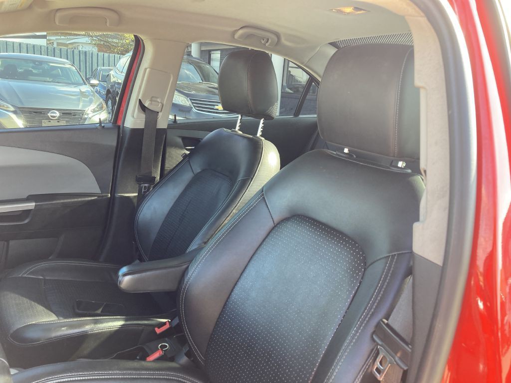 2020 Chevrolet Sonic Image 15