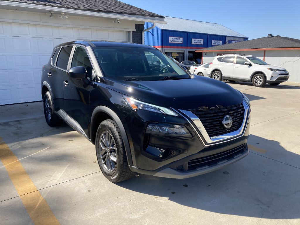 2023 Nissan Rogue Image 1