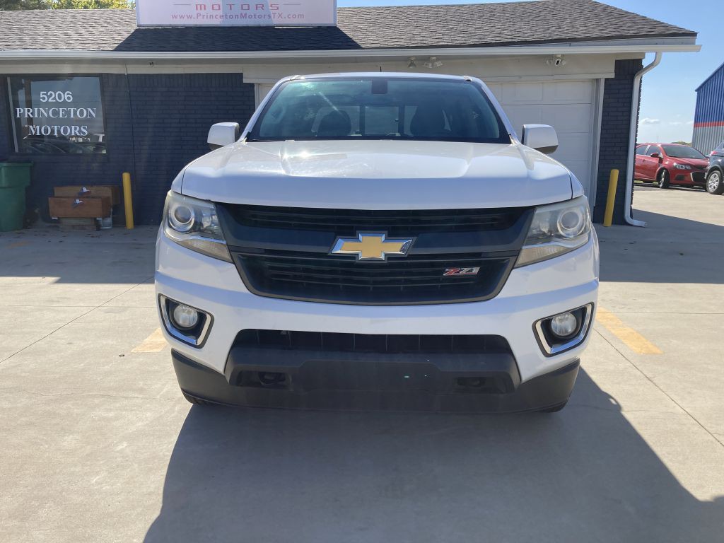 2015 Chevrolet Colorado Image 2