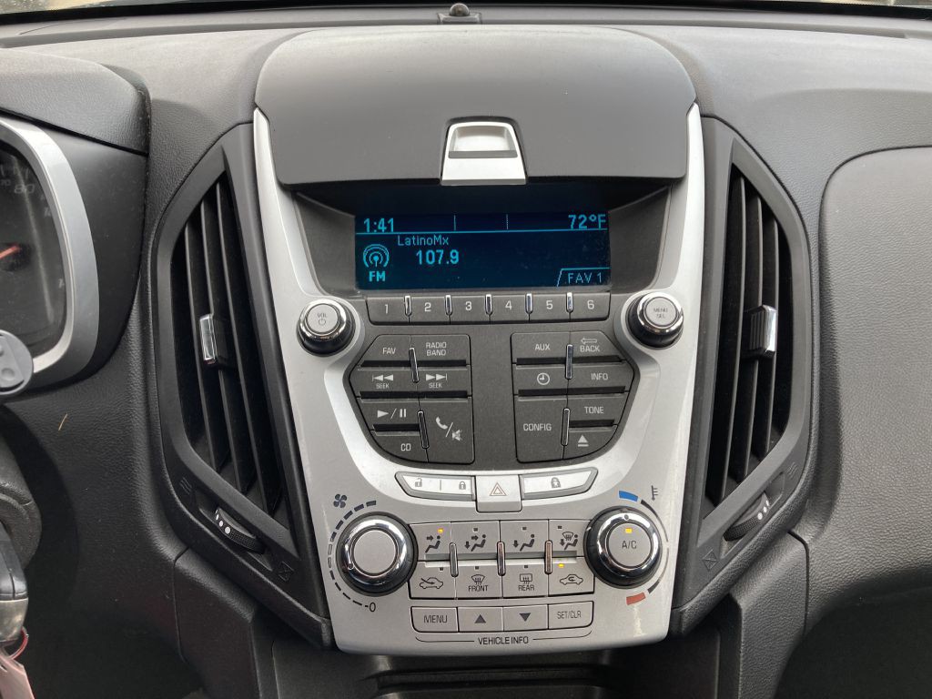 2015 Chevrolet Equinox Image 22