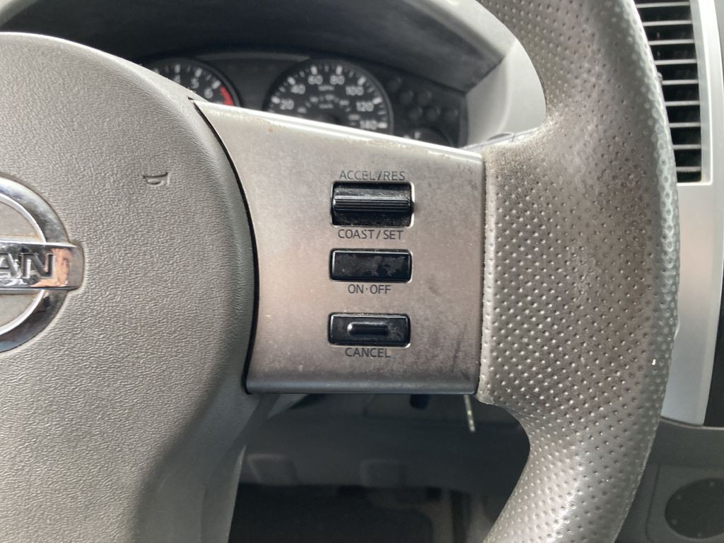 2012 Nissan Frontier Image 18