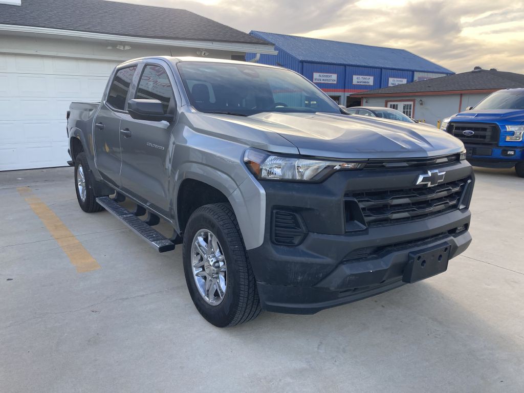 2023 Chevrolet Colorado Image 1
