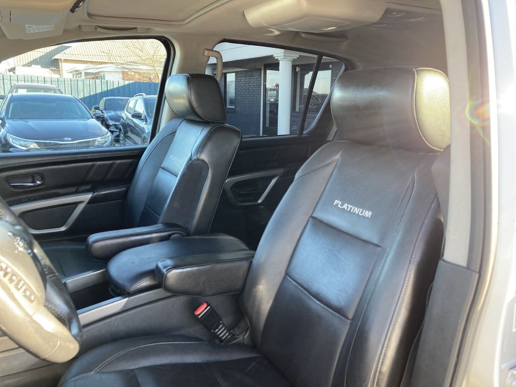 2015 Nissan Armada Image 16