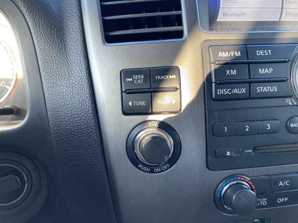 2015 Nissan Armada Image 37