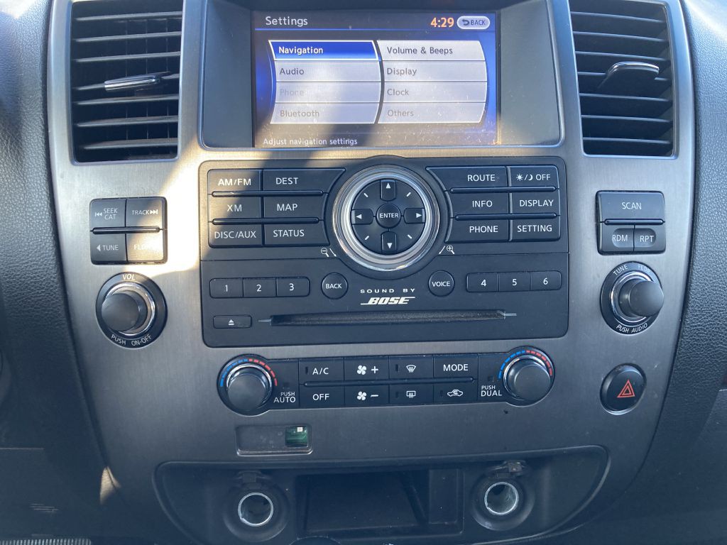 2015 Nissan Armada Image 39