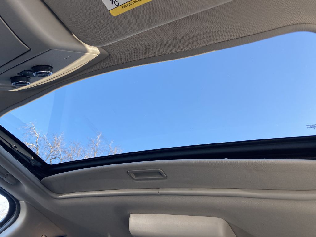 2015 Nissan Armada Image 43