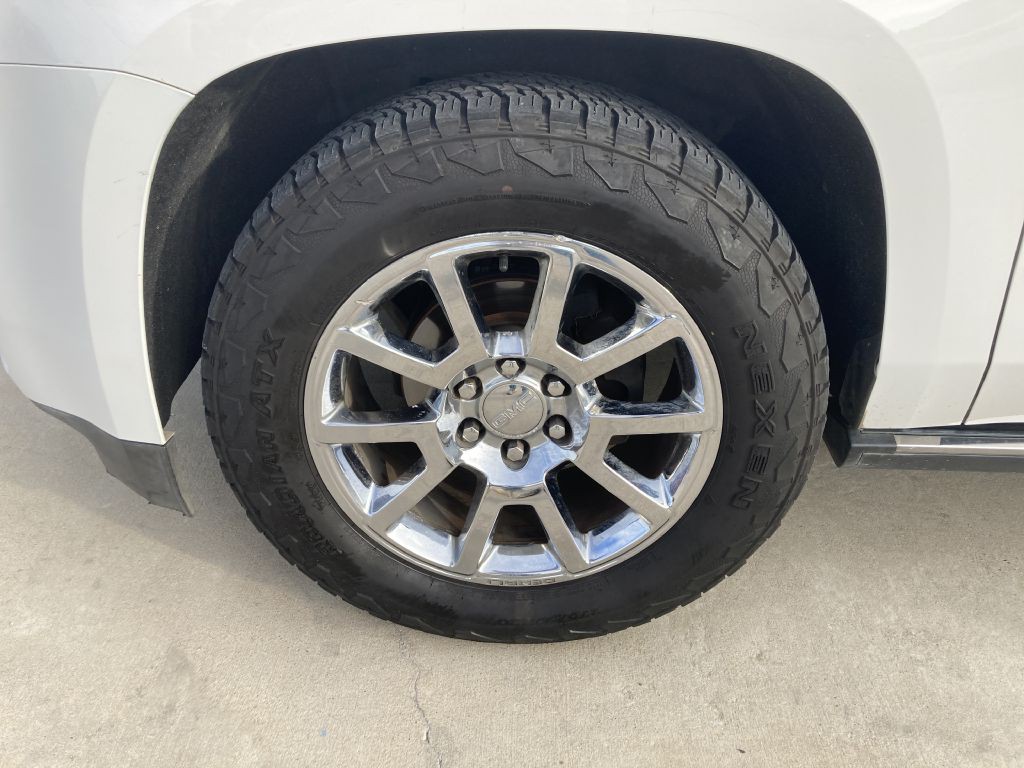 2015 GMC Yukon Image 13