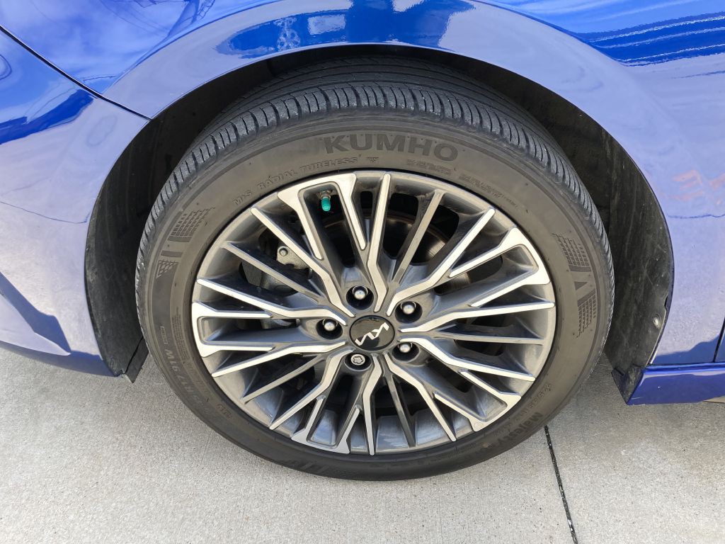 2024 Kia Forte Image 12