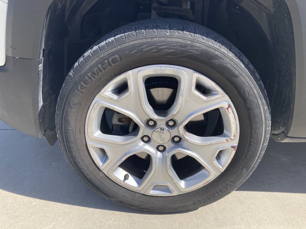 2017 Jeep Renegade Image 13