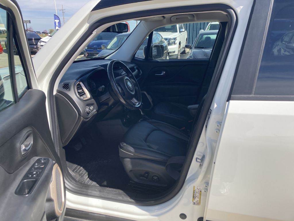 2017 Jeep Renegade Image 19