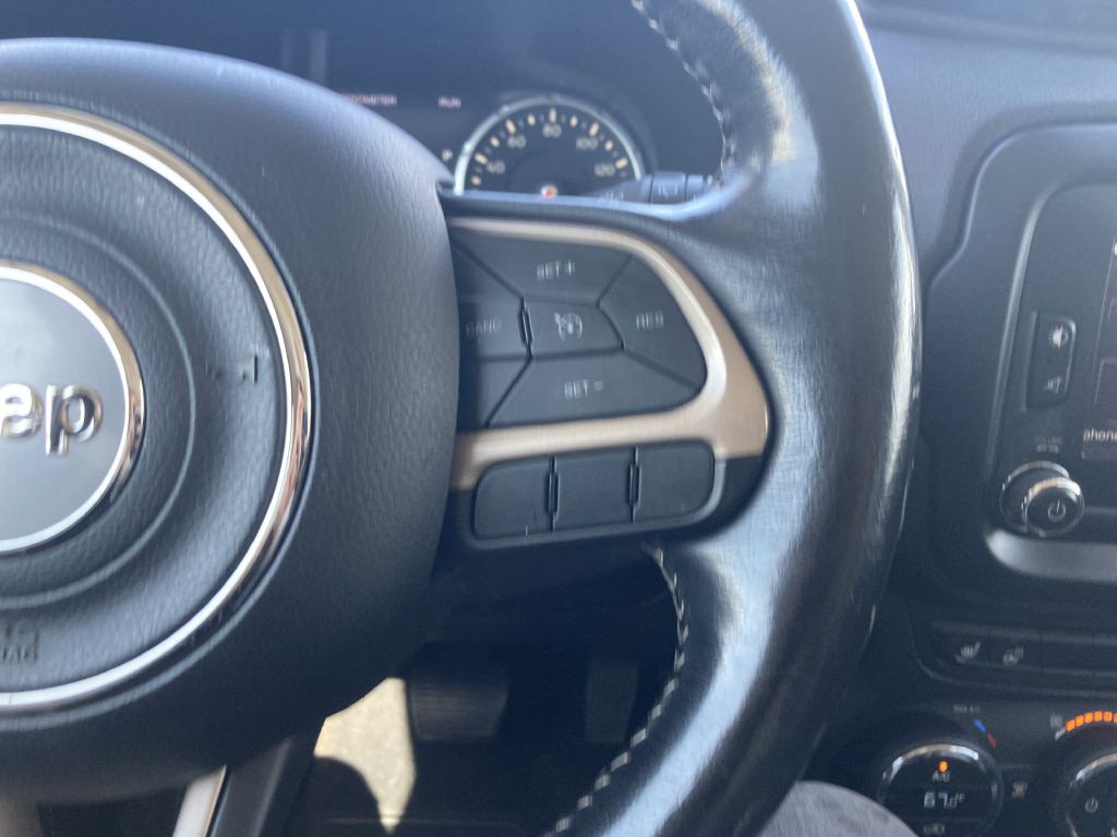 2017 Jeep Renegade Image 27