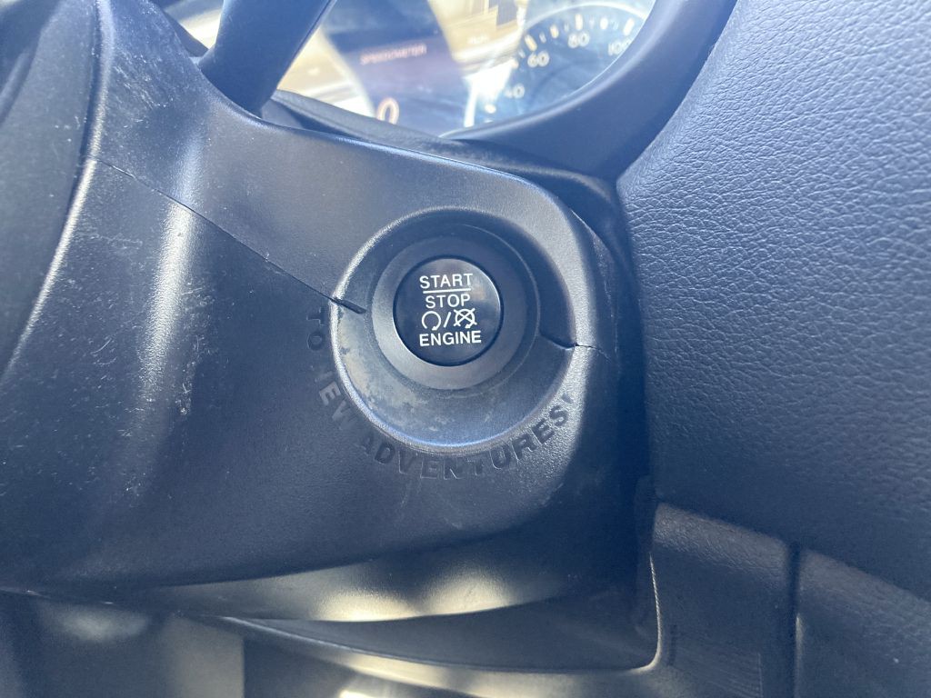 2017 Jeep Renegade Image 28