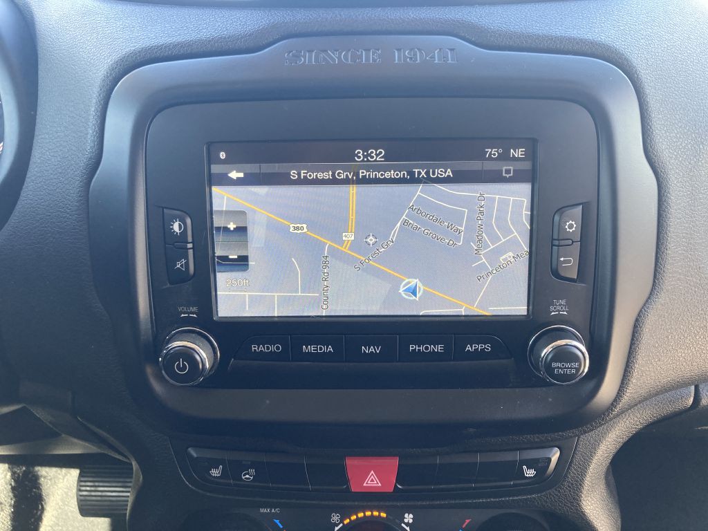 2017 Jeep Renegade Image 34