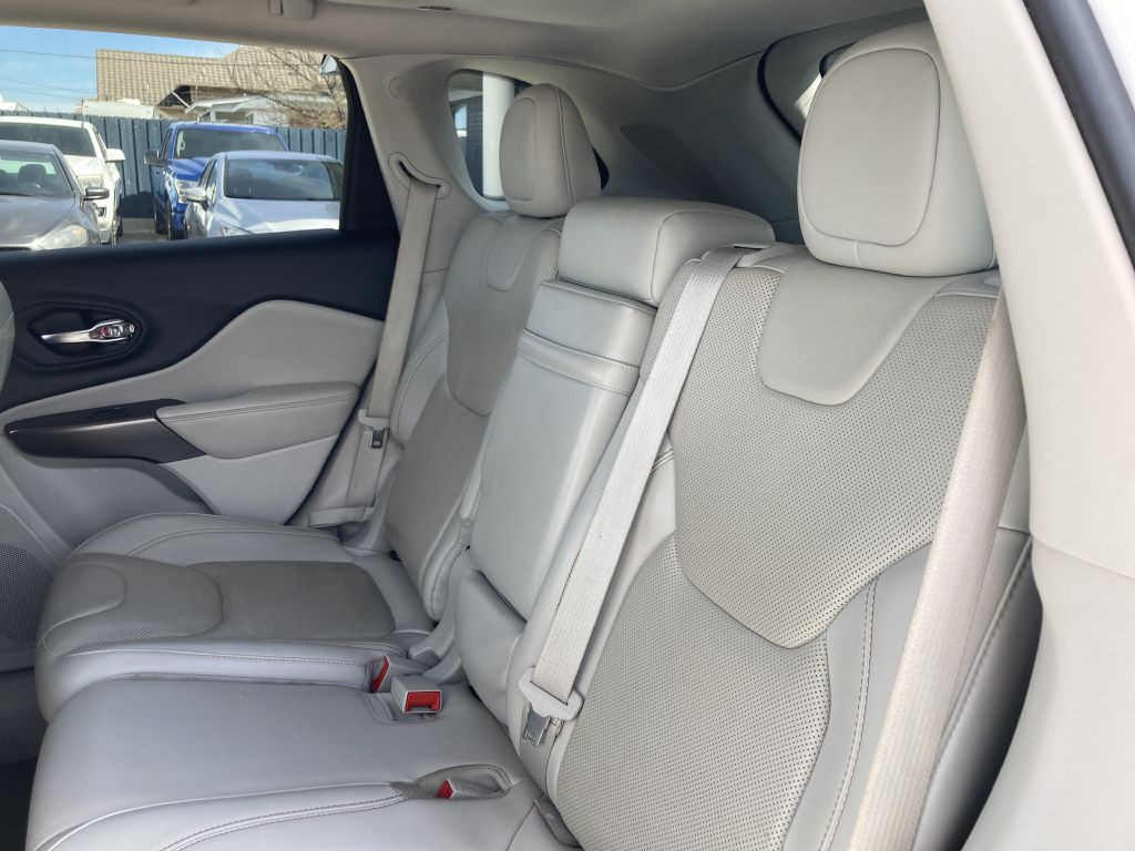 2019 Jeep Cherokee Image 20