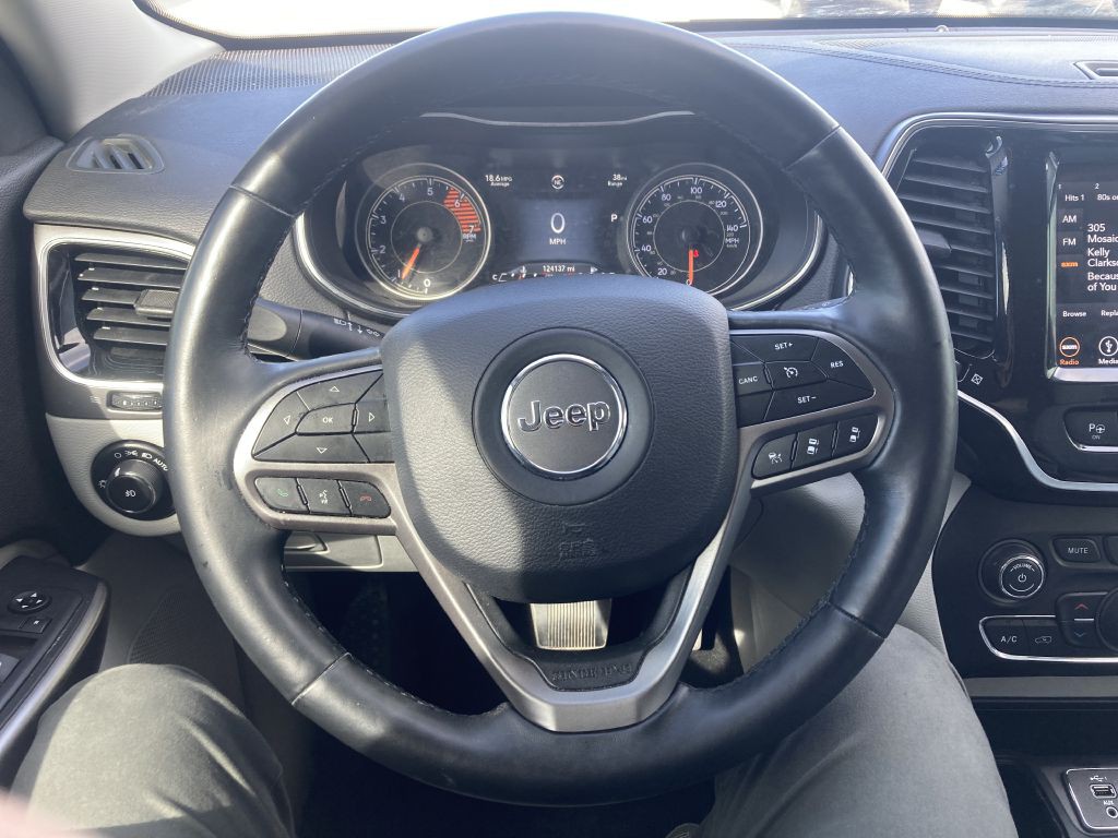 2019 Jeep Cherokee Image 24