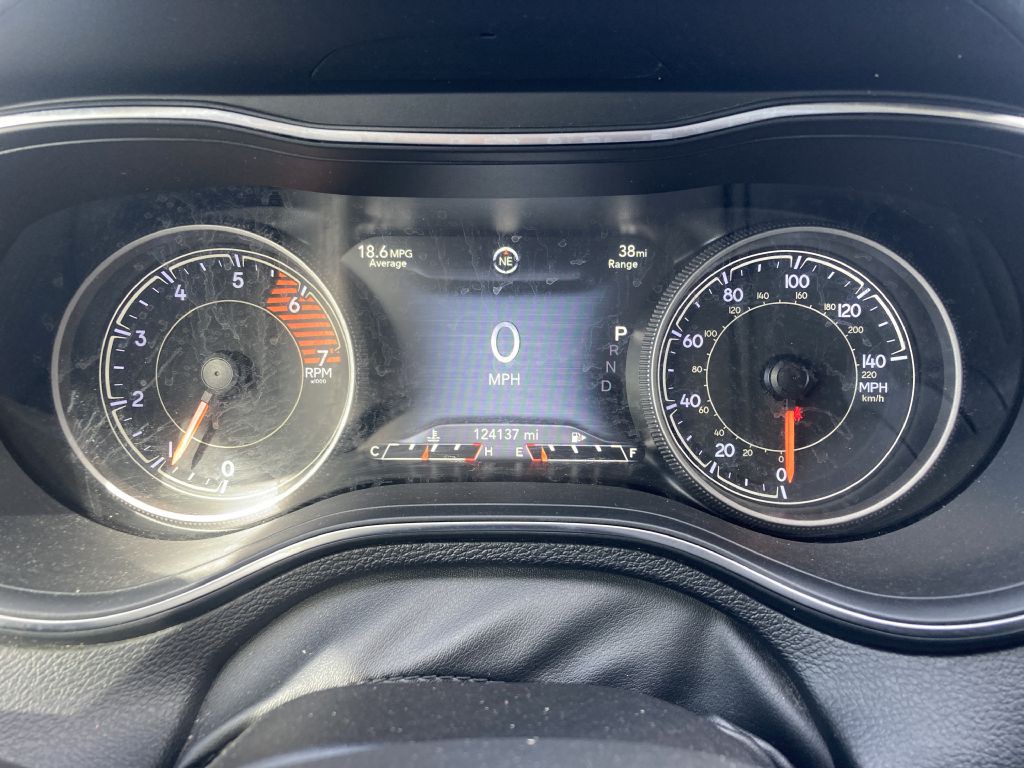 2019 Jeep Cherokee Image 25