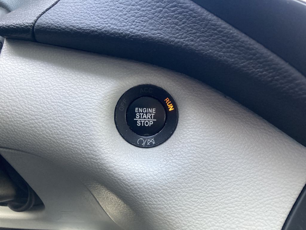 2019 Jeep Cherokee Image 28