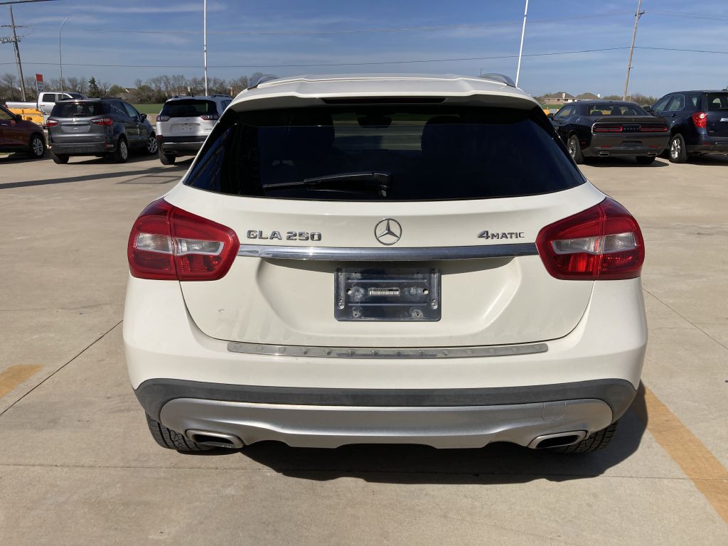 2015 Mercedes-Benz GLA-Class Image 9